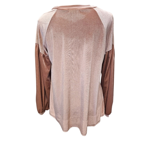 Elegant Women's Ribbed Velour Blush Top Size Large - Picture 5 of 7